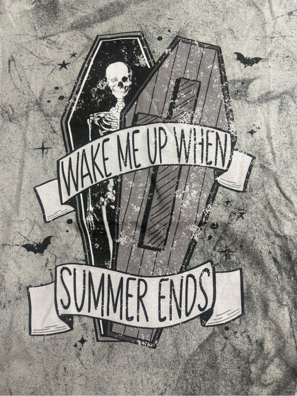 Comfort Colors Smoke Colorblast Short-Sleeve Tee with Coffin Graphic - Picture 4 of 6